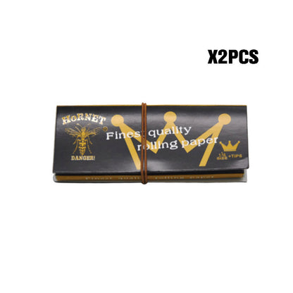 HORNET | Black 1-1/4 Size Rolling Paper With Tips